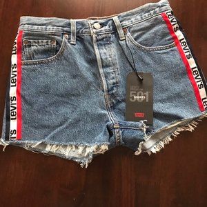 NEW WITH TAG! 501 High Rise Levis Shorts with Spor